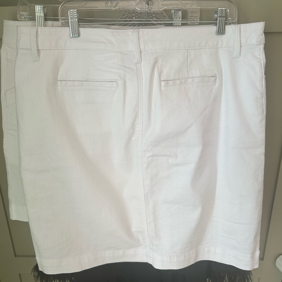 NWOT Talbots Classic White Mini Jean Skirt Sz 14 Never Worn Purchased 2024 - Picture 5 of 11